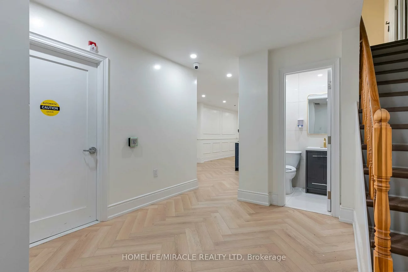 2575, Steeles, Steeles Industrial, Brampton