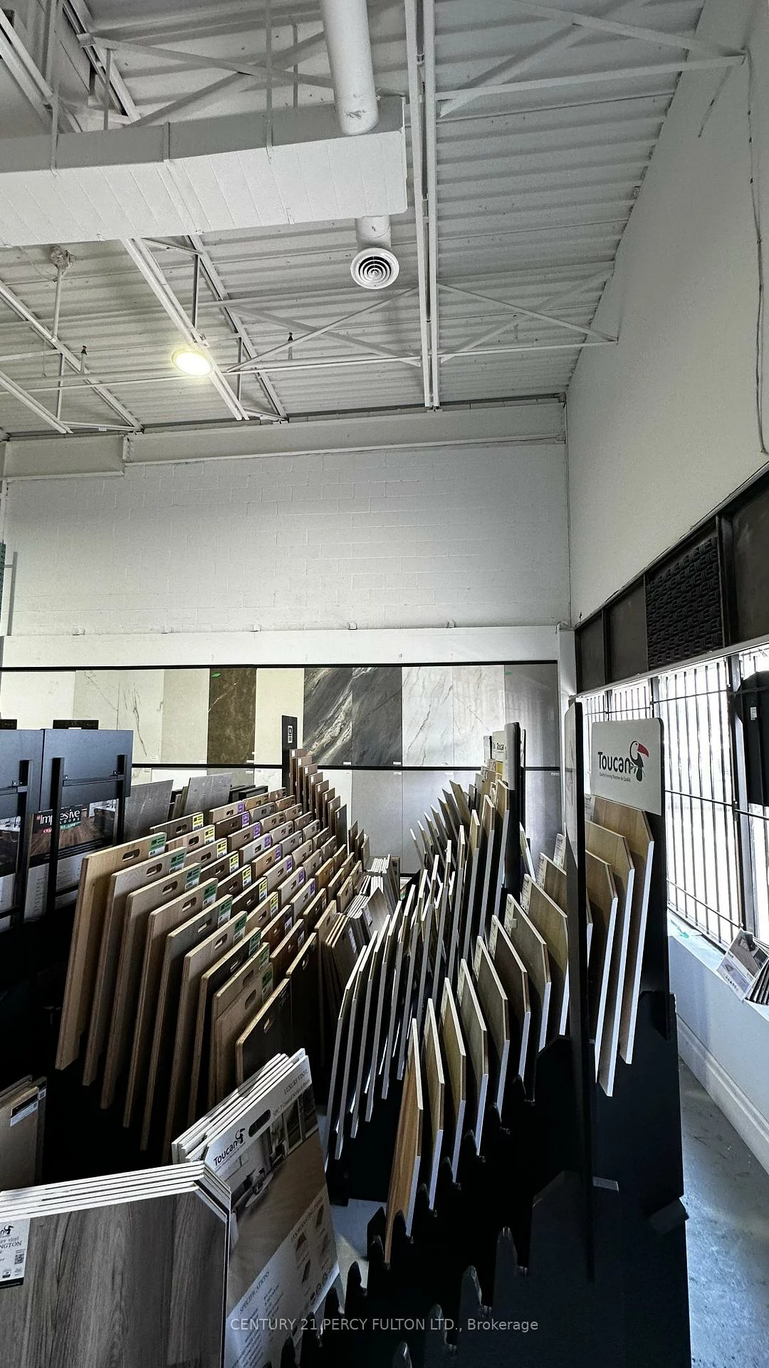 2074, Steeles, Southgate, Brampton