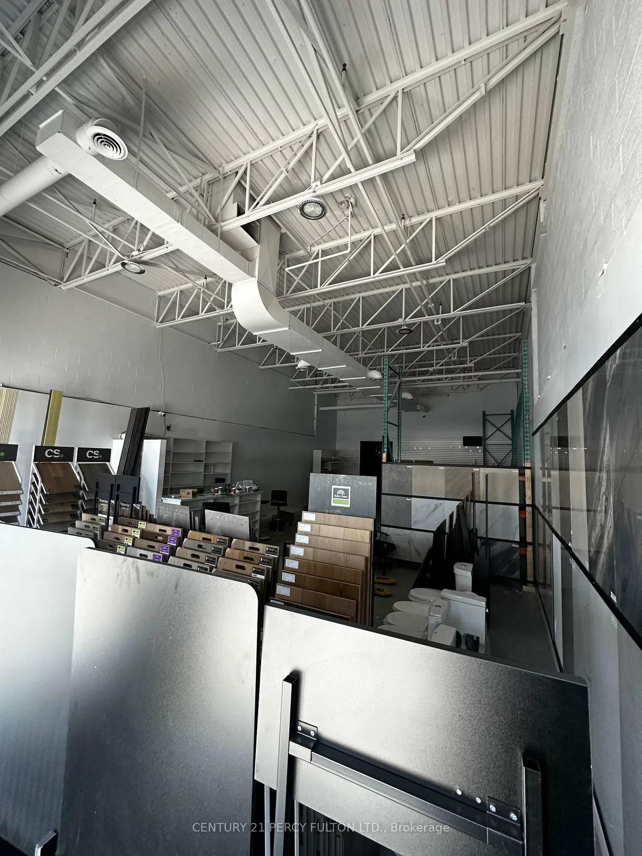 2074, Steeles, Southgate, Brampton