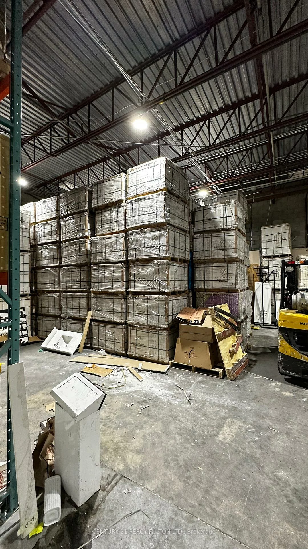 2074, Steeles, Southgate, Brampton