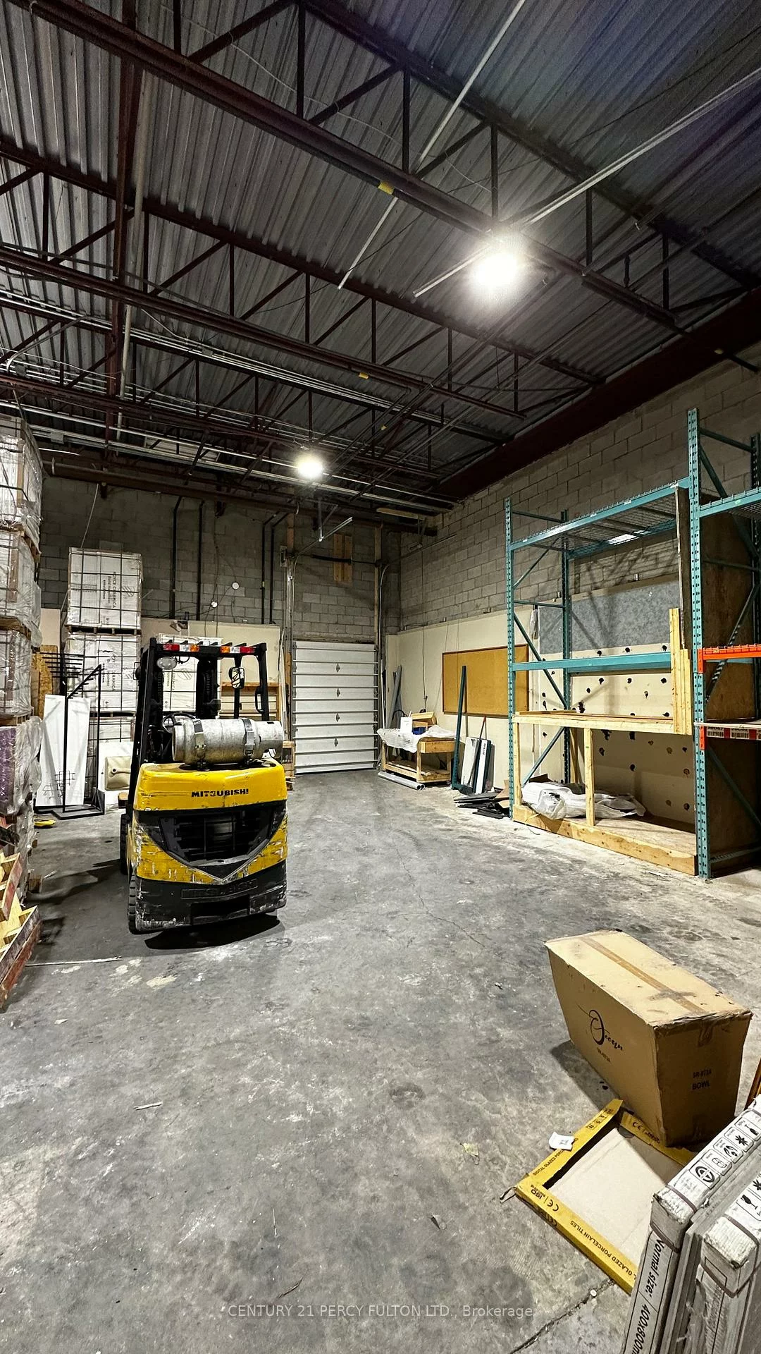 2074, Steeles, Southgate, Brampton