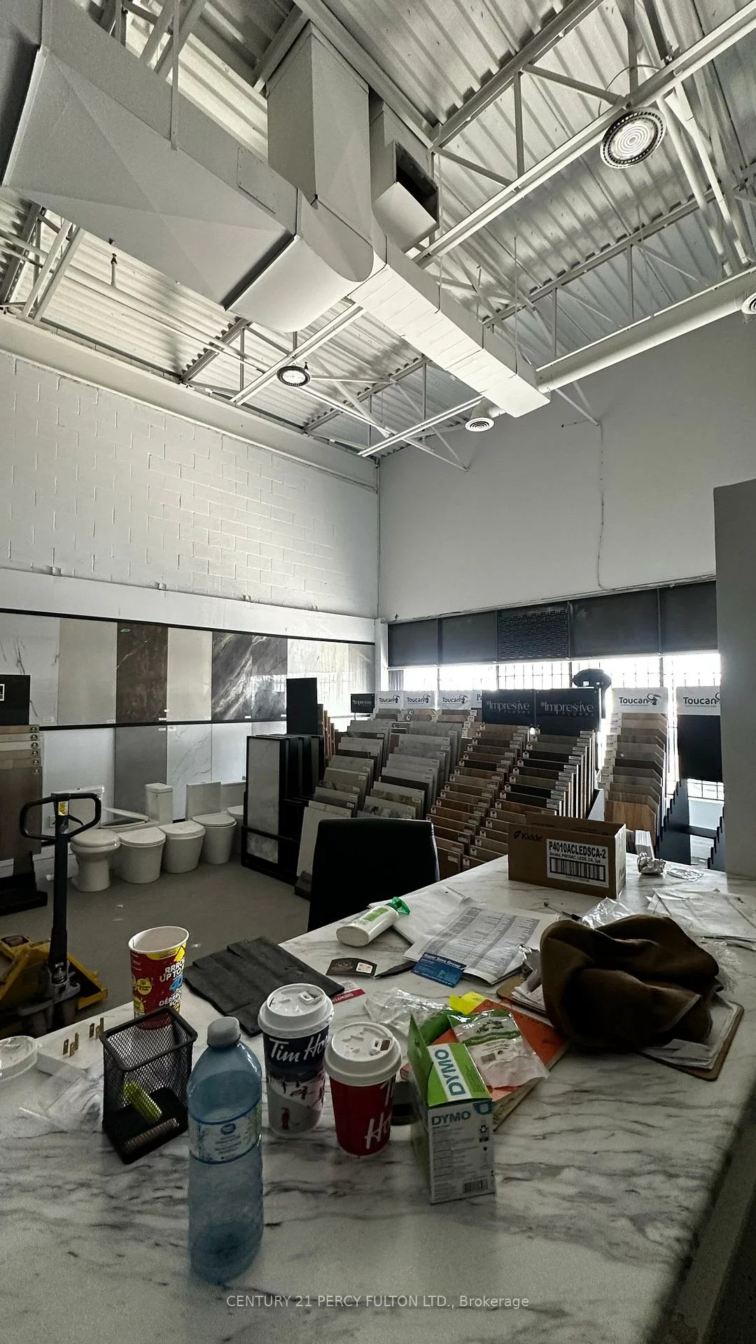 2074, Steeles, Southgate, Brampton