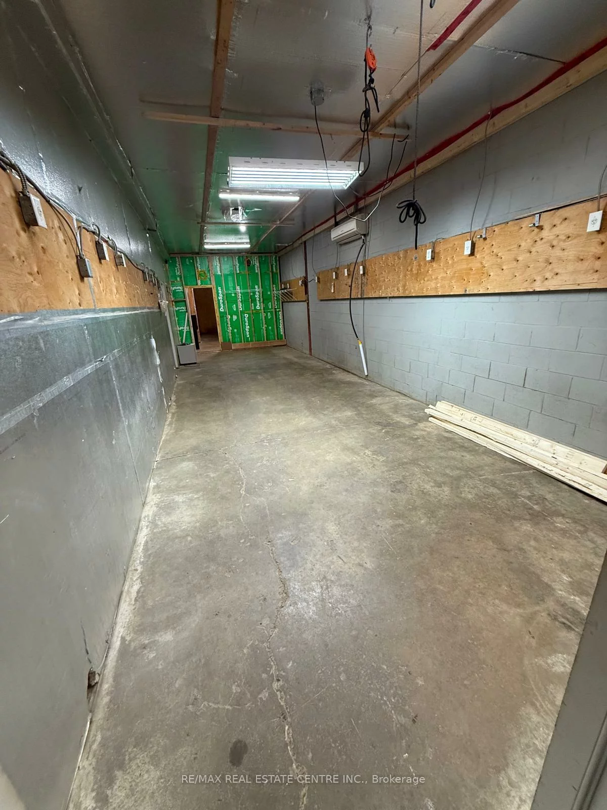 175, Advance, Steeles Industrial, Brampton