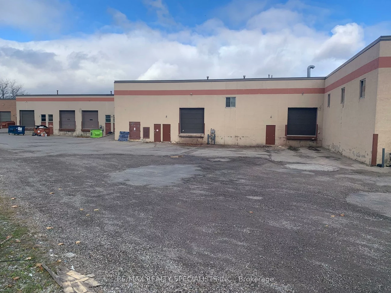 22, Melanie, Steeles Industrial, Brampton