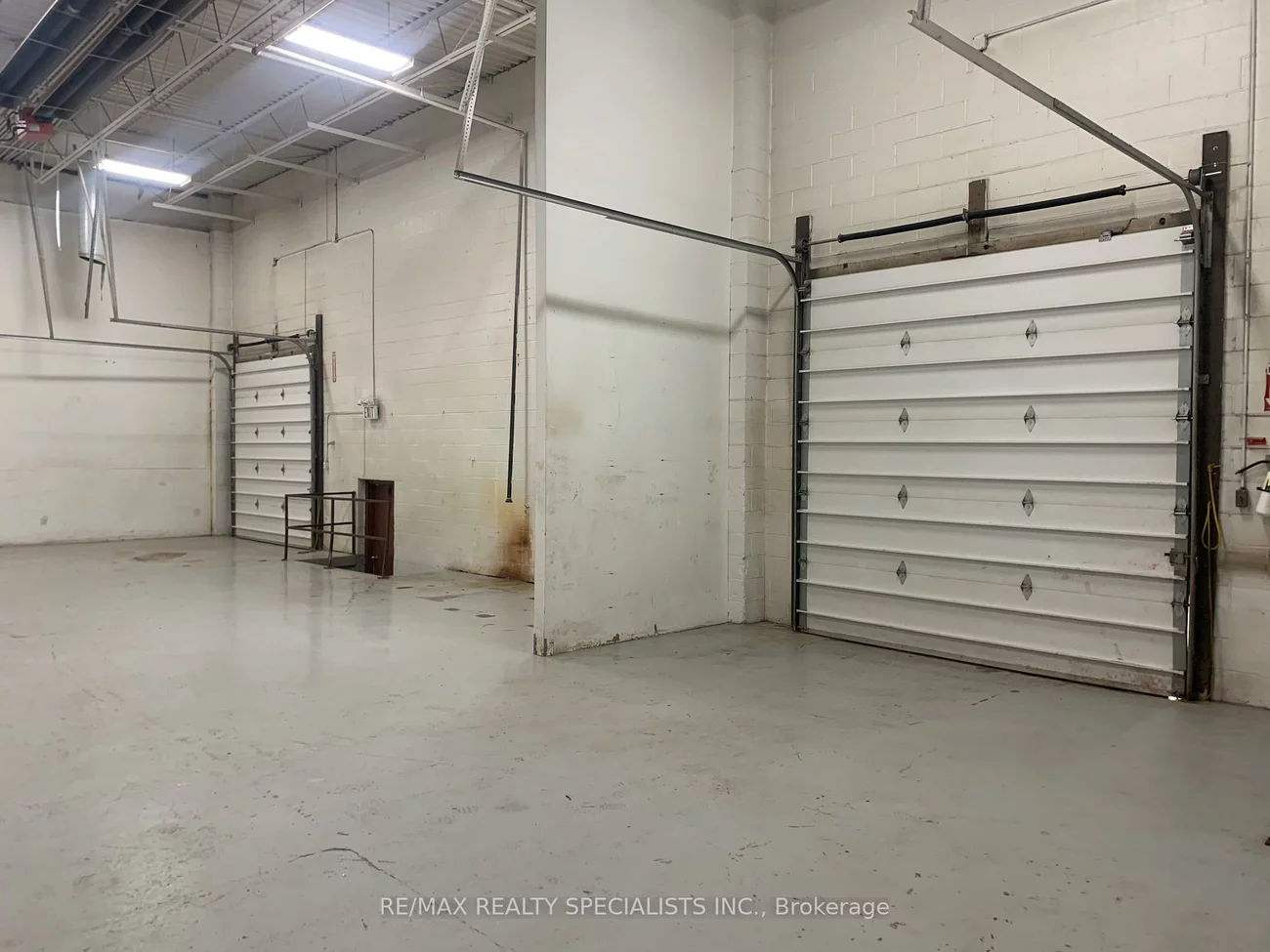 22, Melanie, Steeles Industrial, Brampton