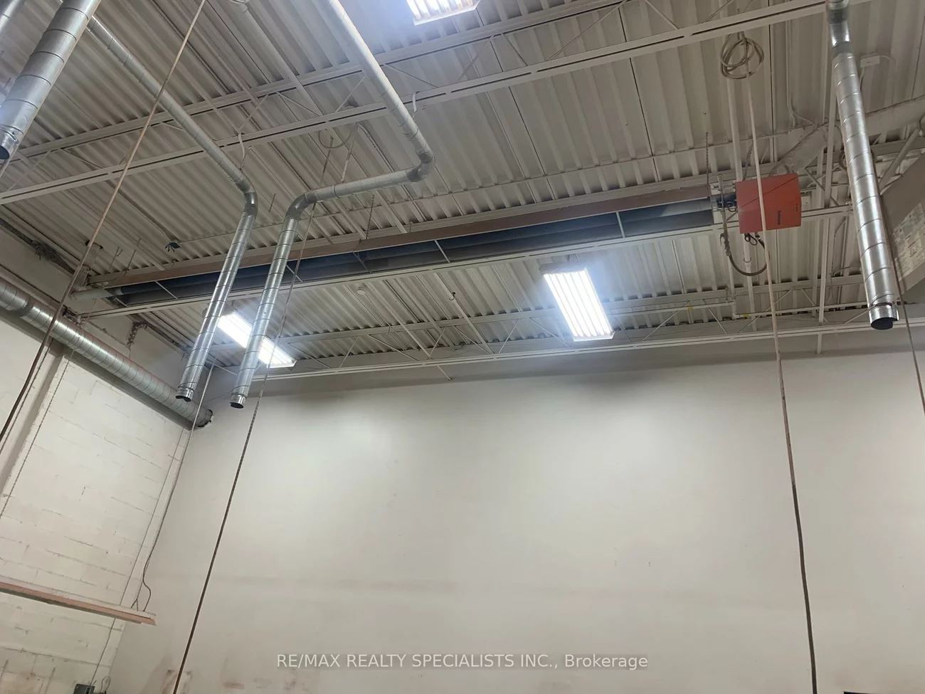 22, Melanie, Steeles Industrial, Brampton