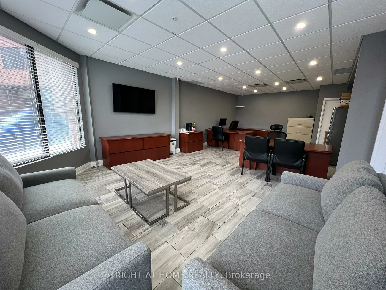 21, Kenview, Parkway Belt Industrial Area, Brampton