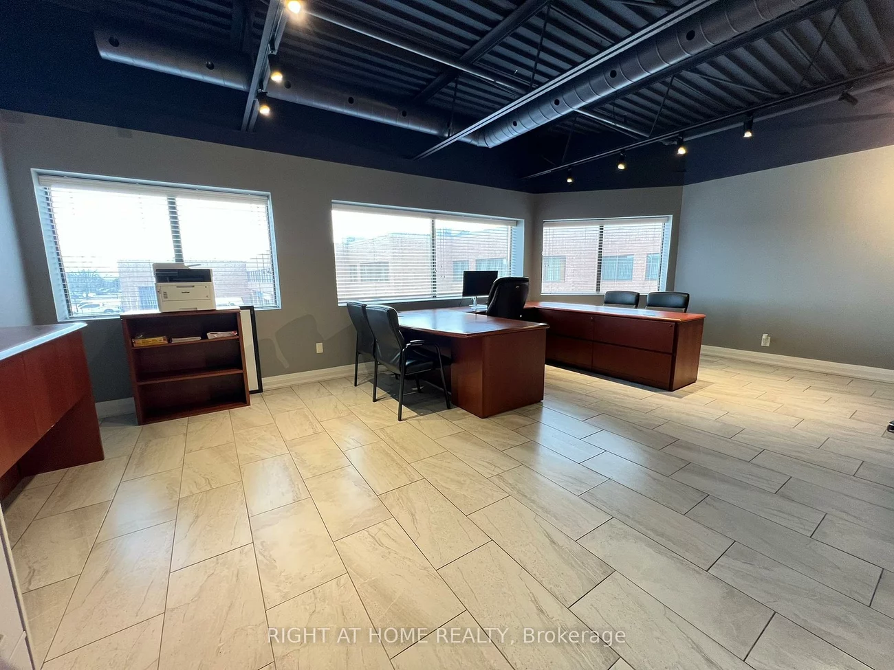 21, Kenview, Parkway Belt Industrial Area, Brampton