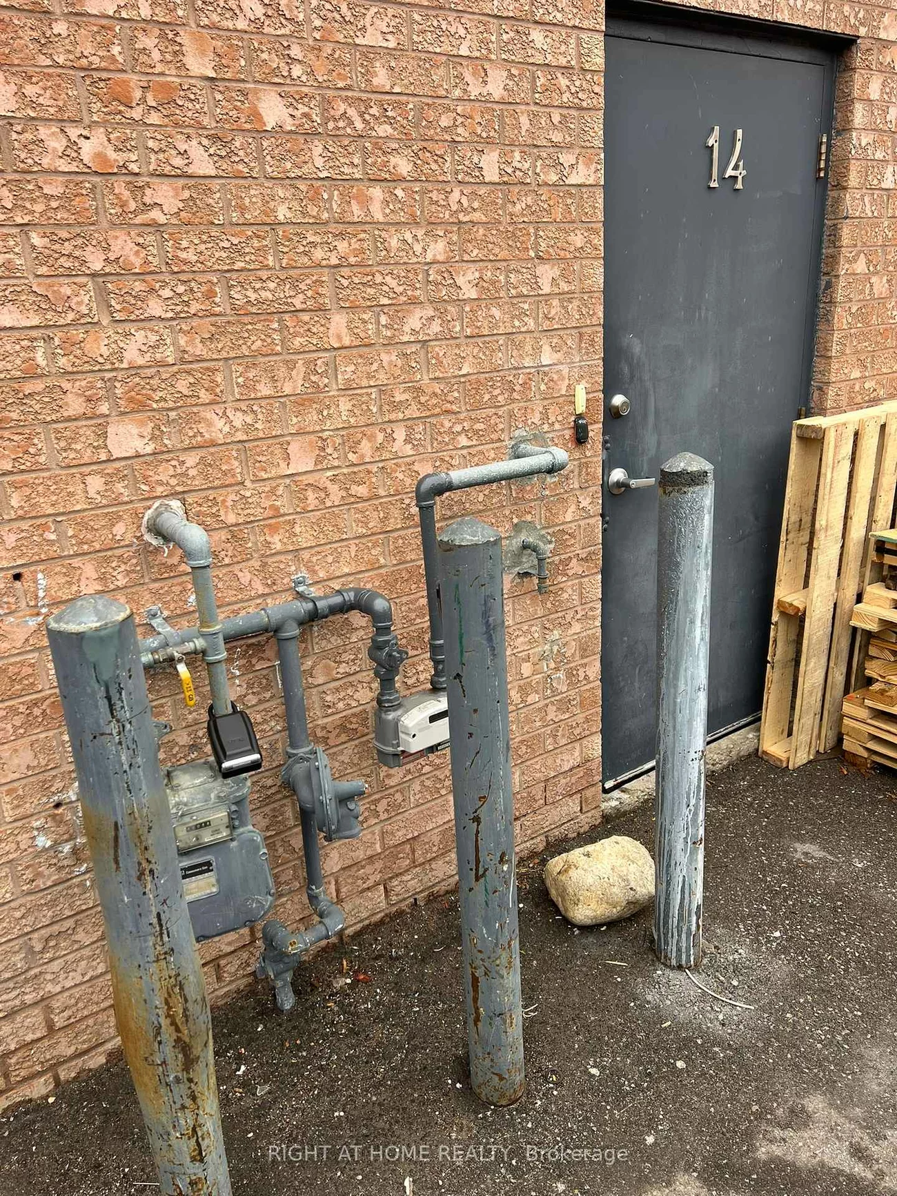 21, Kenview, Parkway Belt Industrial Area, Brampton