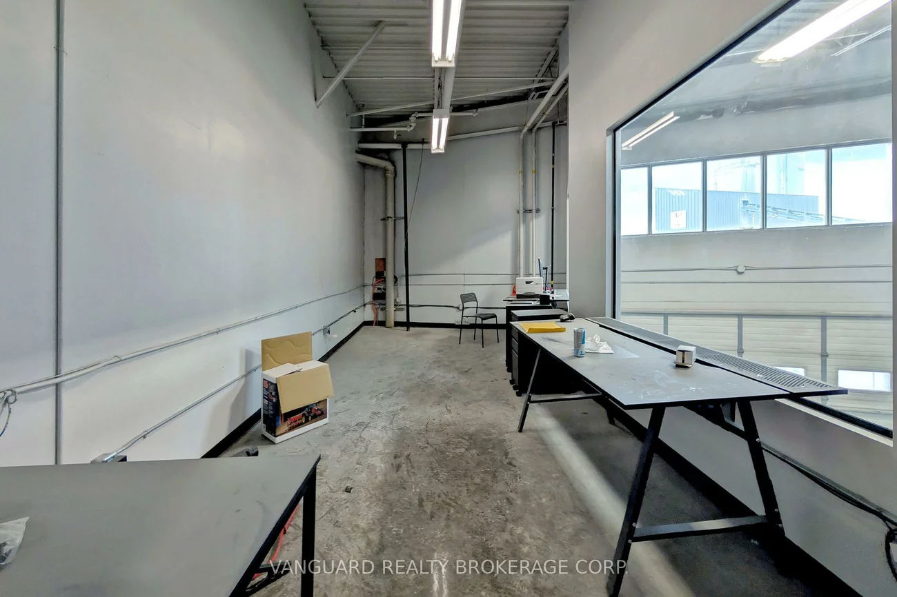 8, Cadetta, Highway 427, Brampton