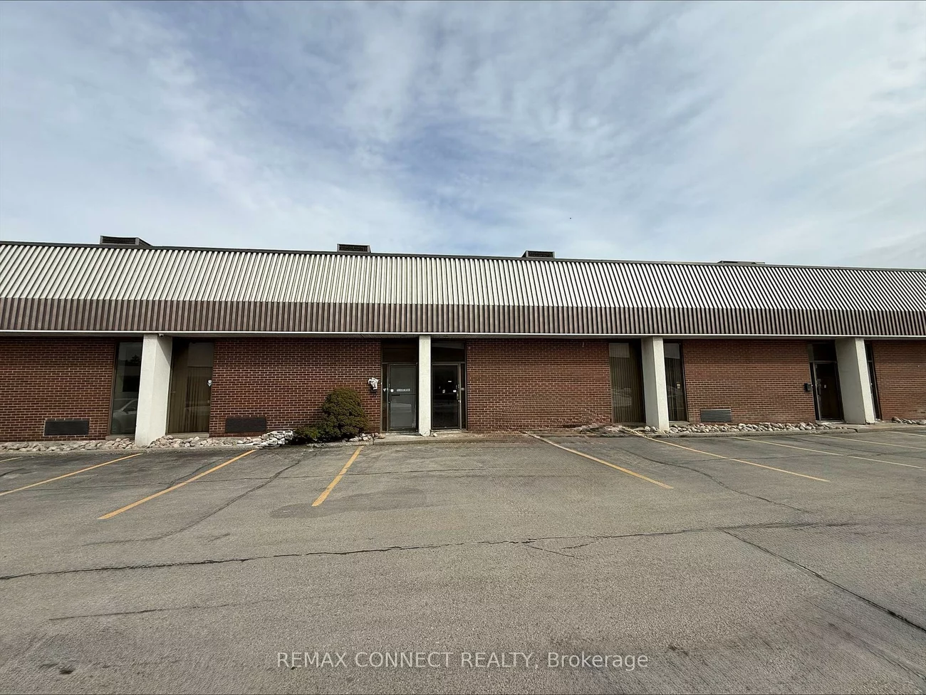 14, Melanie, Steeles Industrial, Brampton