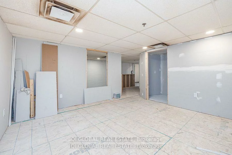 4, Alfred Kuehne, Steeles Industrial, Brampton