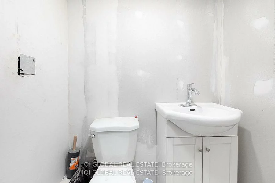 4, Alfred Kuehne, Steeles Industrial, Brampton