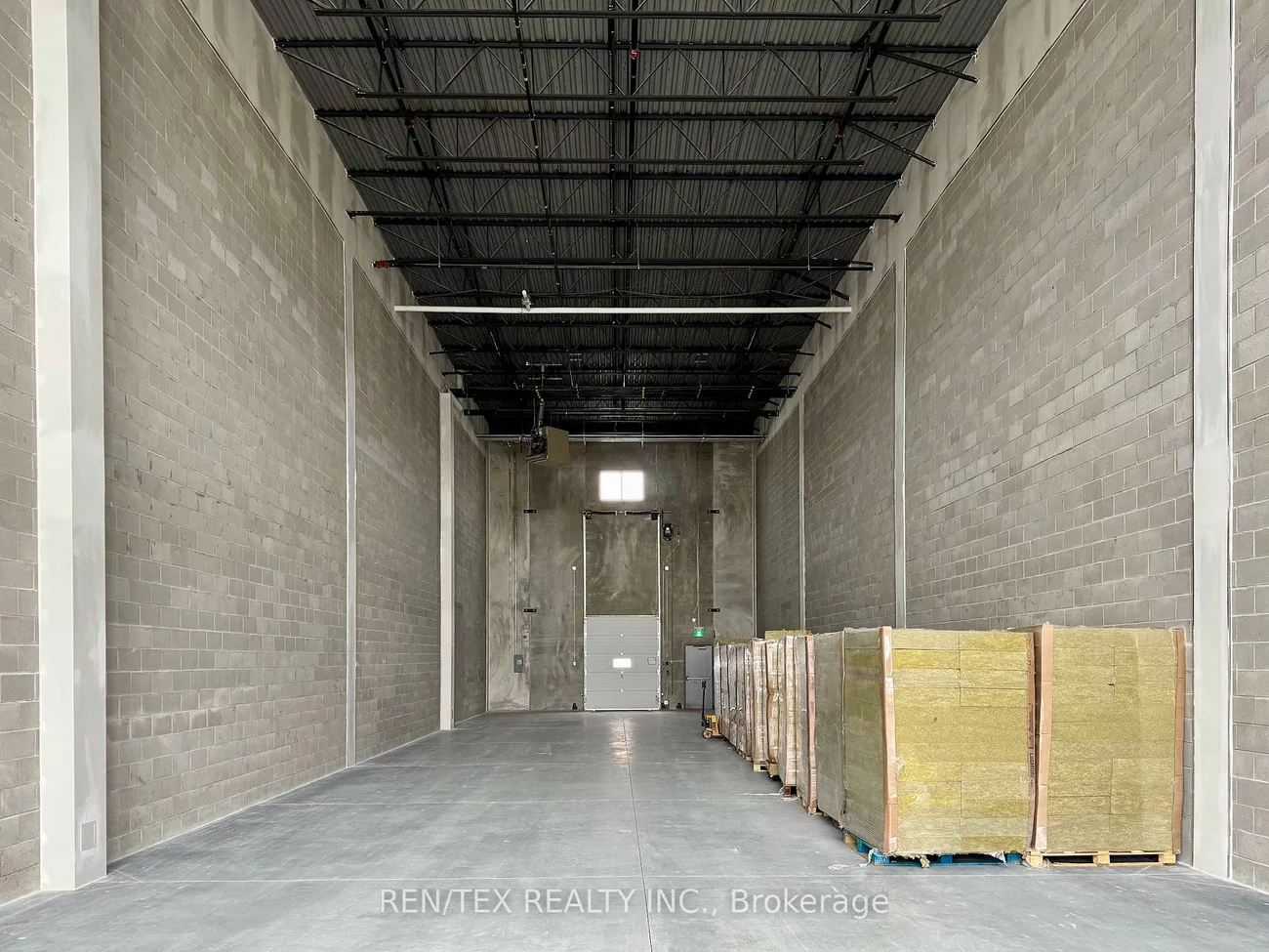 10910, Dixie, Sandringham-Wellington North, Brampton