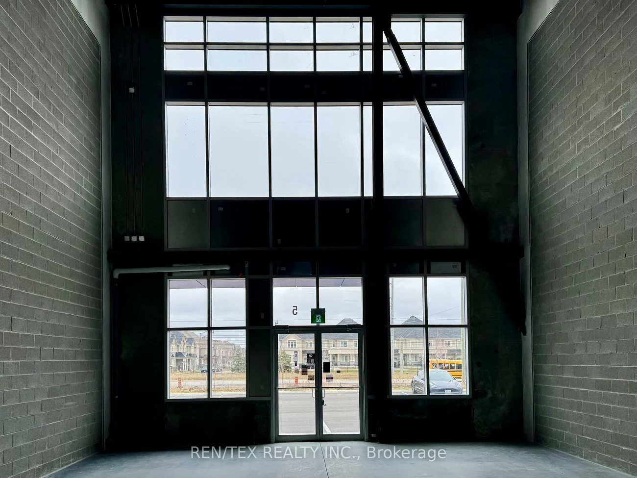 10910, Dixie, Sandringham-Wellington North, Brampton