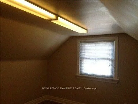 3832, Steeles, Parkway Belt Industrial Area, Brampton