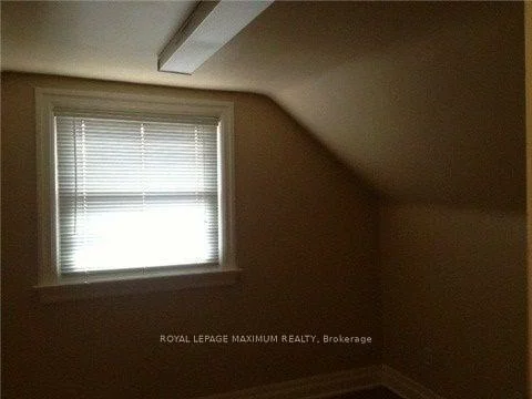 3832, Steeles, Parkway Belt Industrial Area, Brampton