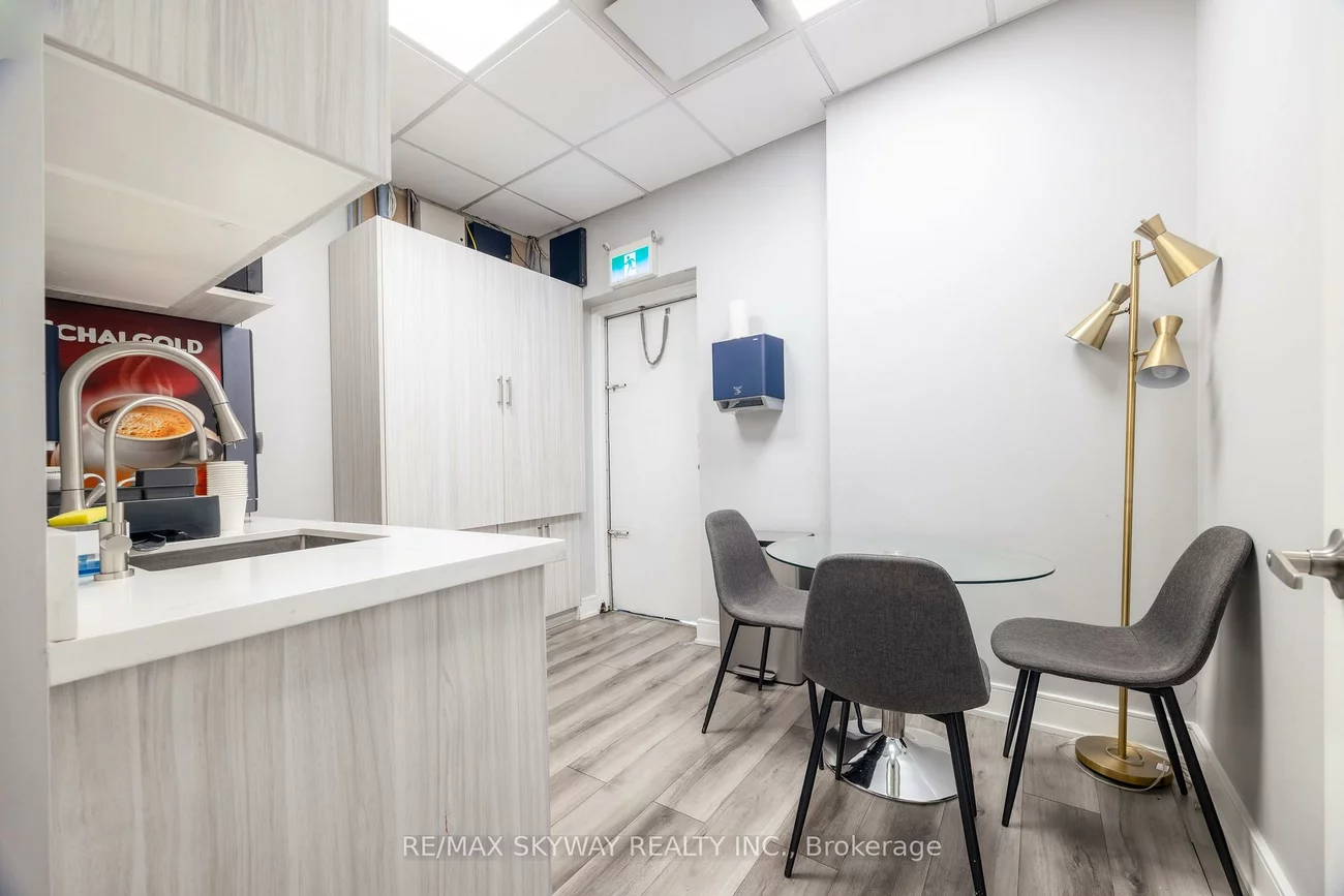 2565, Steeles, Steeles Industrial, Brampton