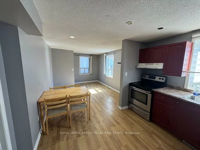 23, George, Downtown Brampton, Brampton