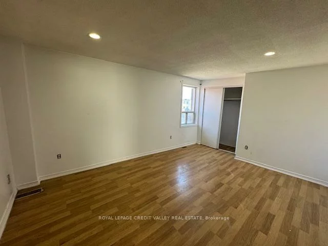 23, George, Downtown Brampton, Brampton