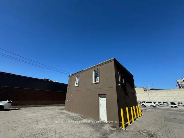 23, George, Downtown Brampton, Brampton