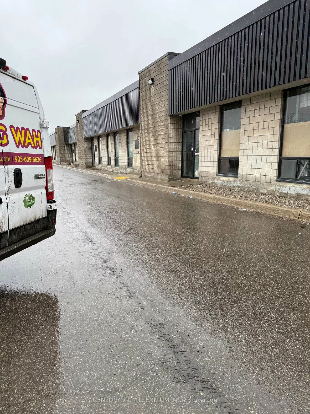 173, Glidden, Brampton East Industrial, Brampton