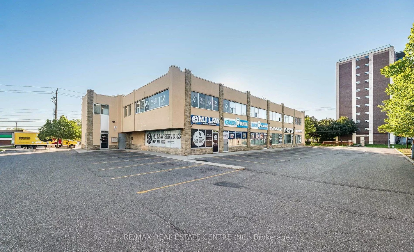 49, Hillcrest, Queen Street Corridor, Brampton