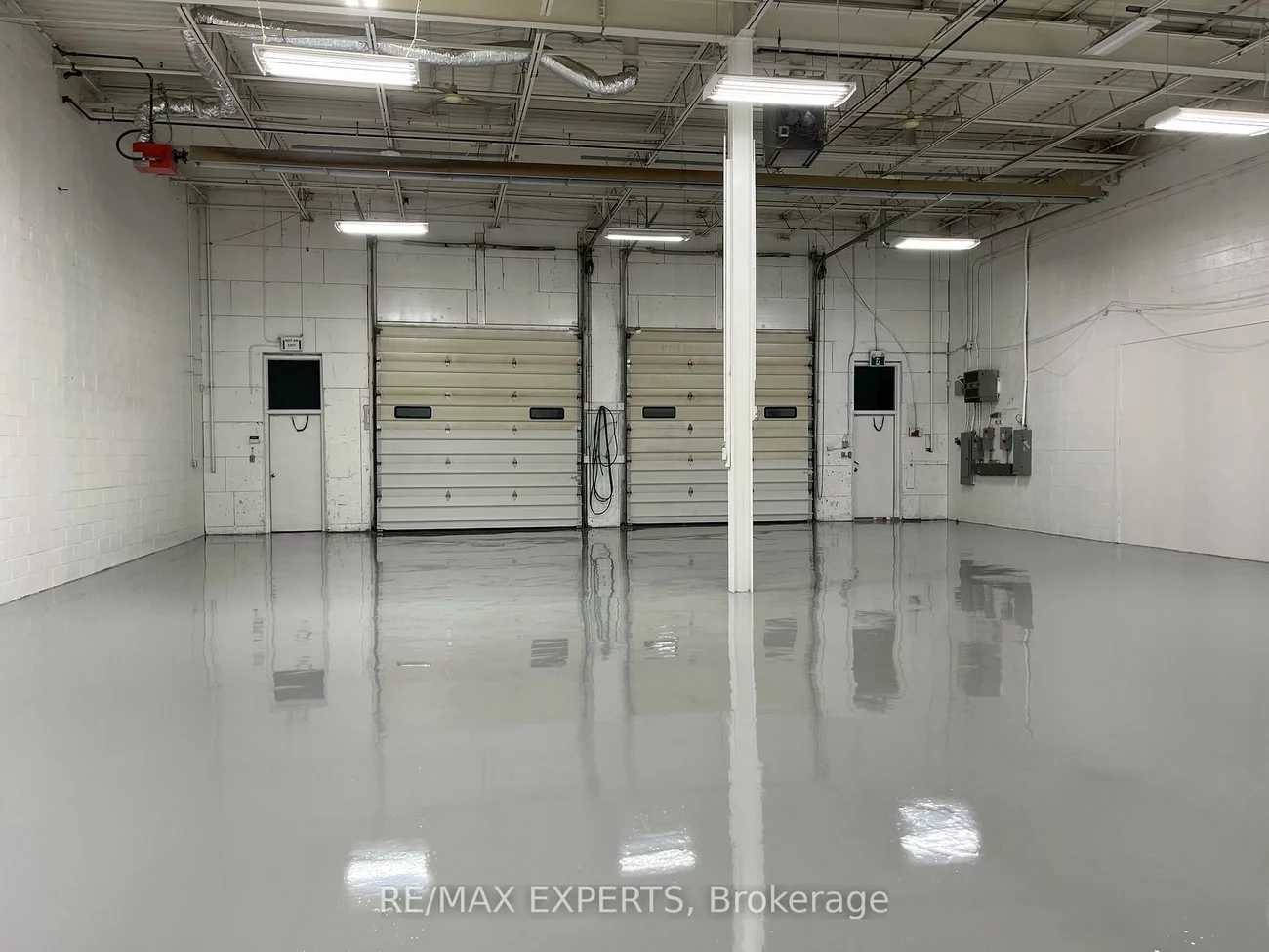 221, Deerhurst, Gore Industrial South, Brampton