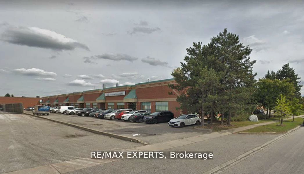 221, Deerhurst, Gore Industrial South, Brampton