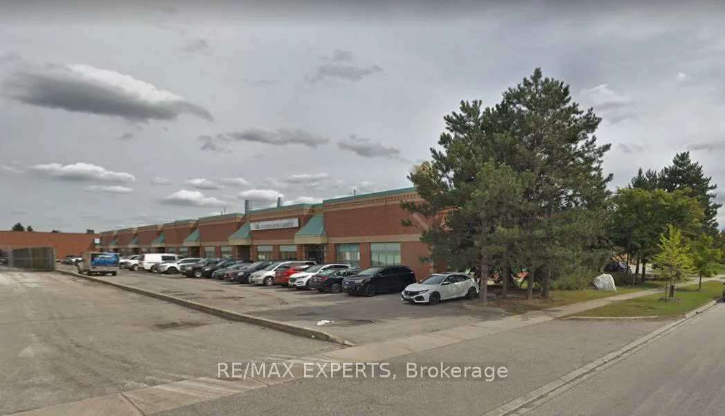 221, Deerhurst, Gore Industrial South, Brampton