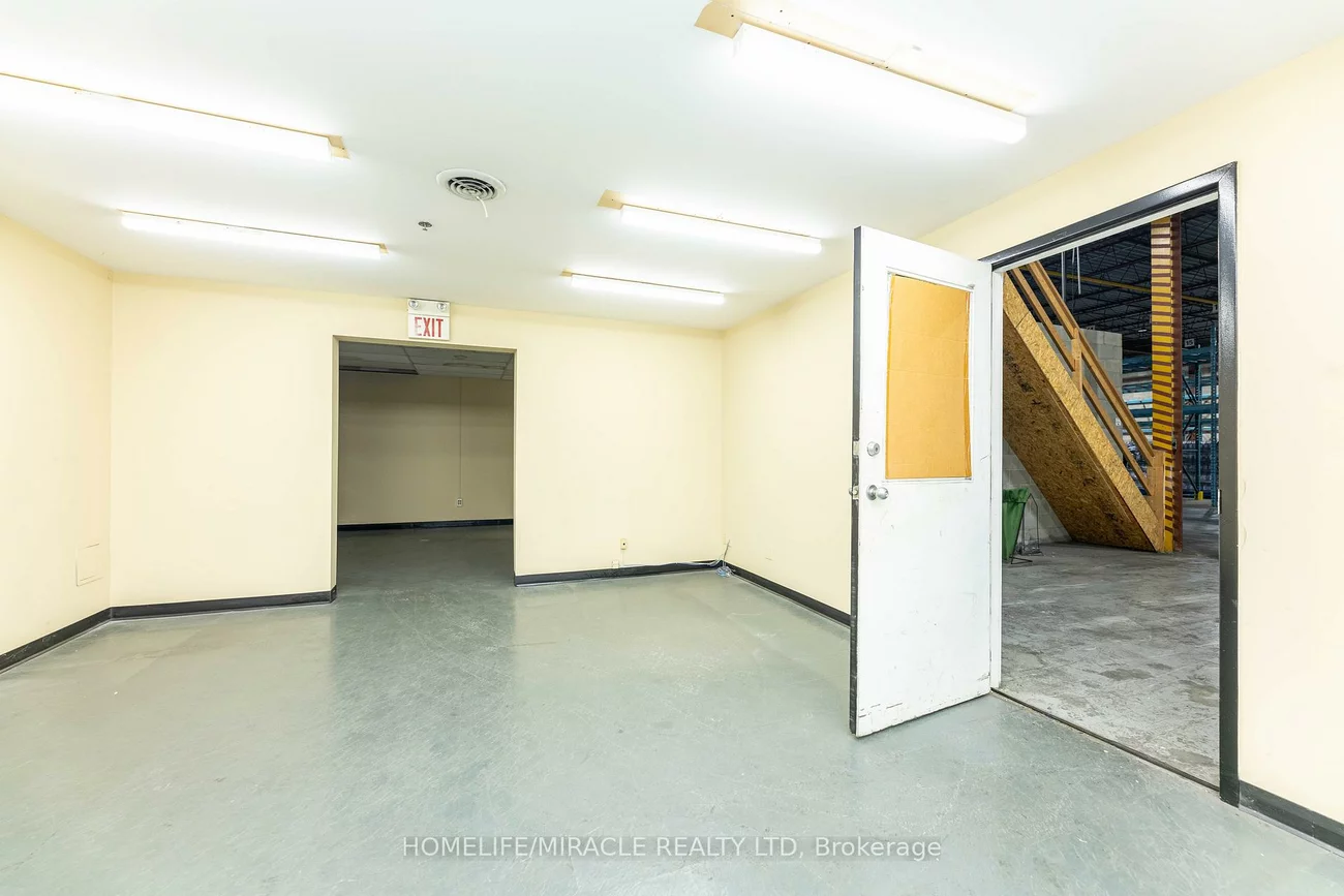 11, Automatic, Gore Industrial North, Brampton