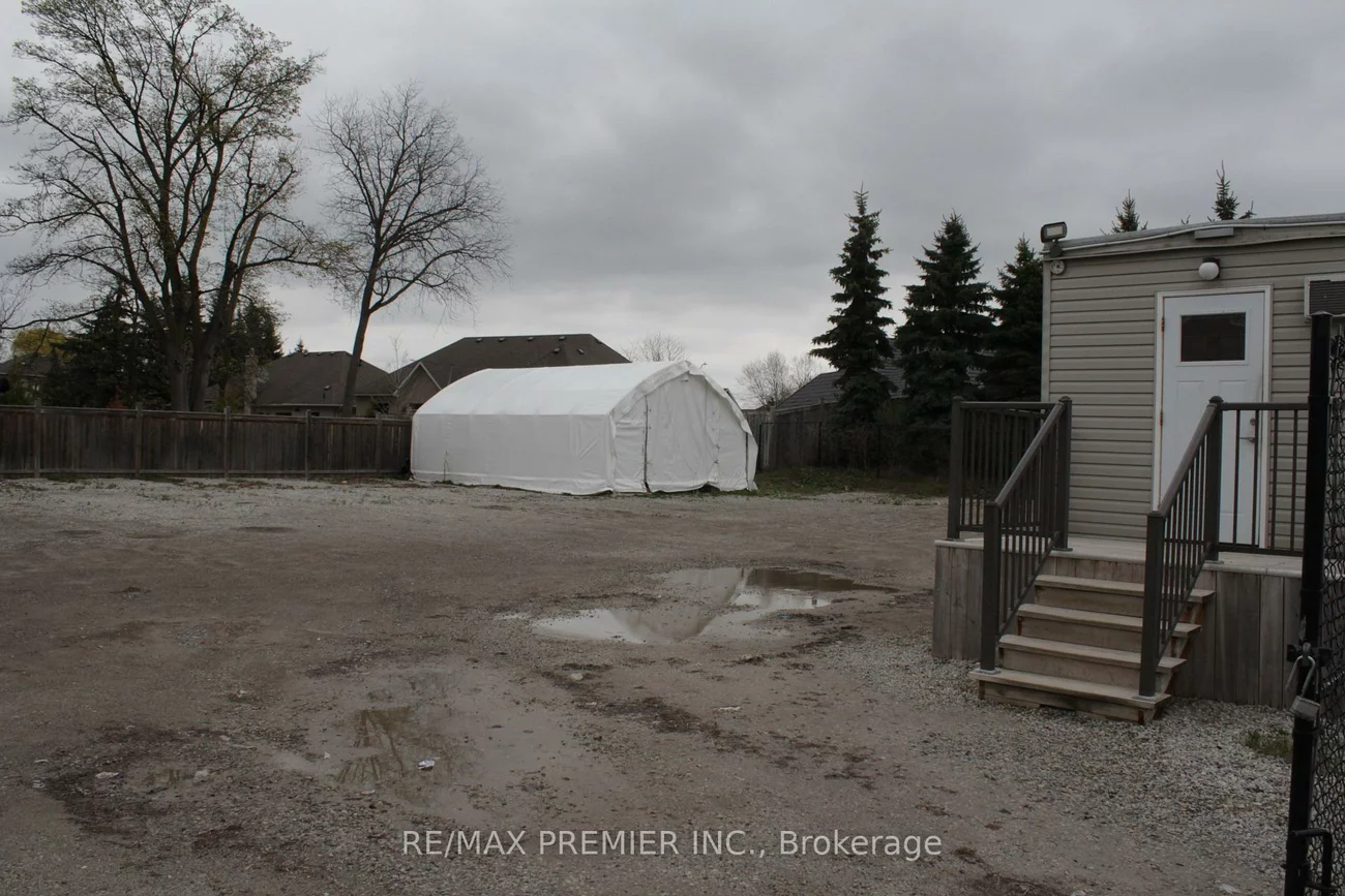 11859, Hurontario, Snelgrove, Brampton