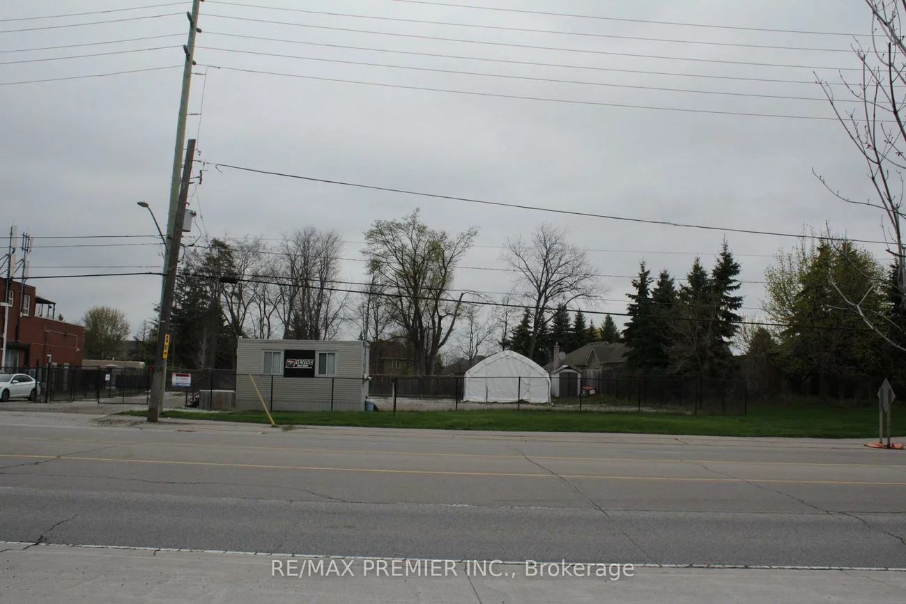 11859, Hurontario, Snelgrove, Brampton
