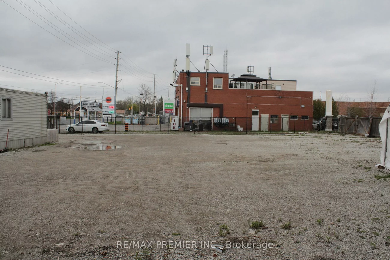 11859, Hurontario, Snelgrove, Brampton