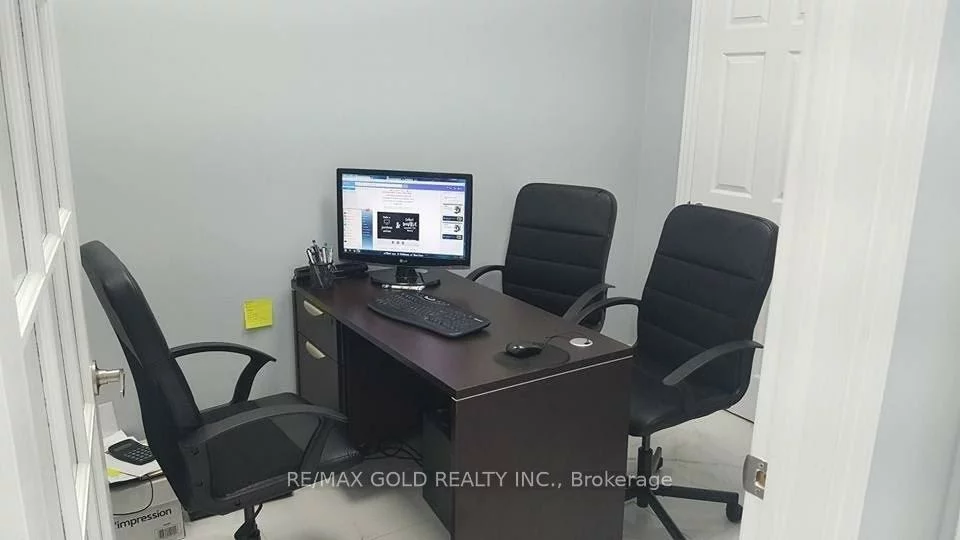 20, Maritime Ontario, Airport Road/ Highway 7 Business Centre, Brampton