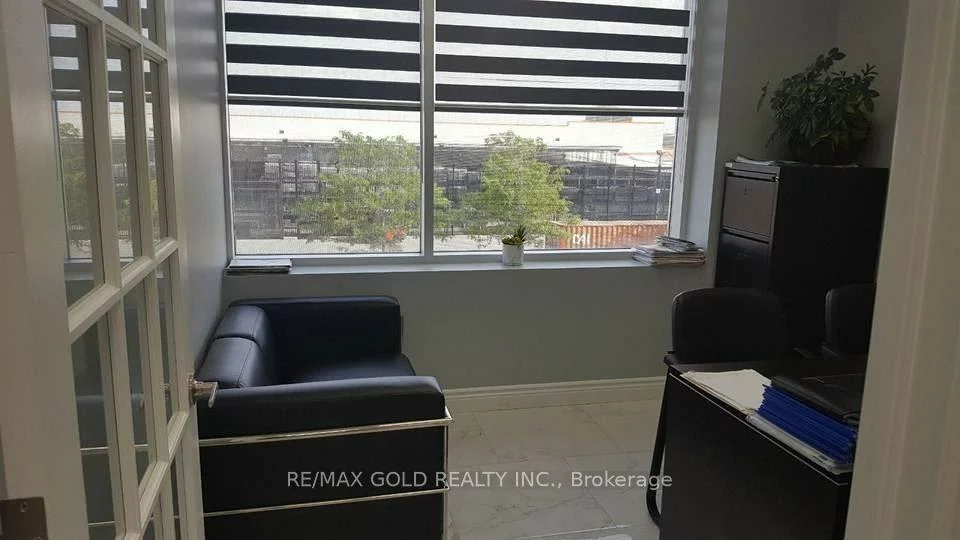 20, Maritime Ontario, Airport Road/ Highway 7 Business Centre, Brampton