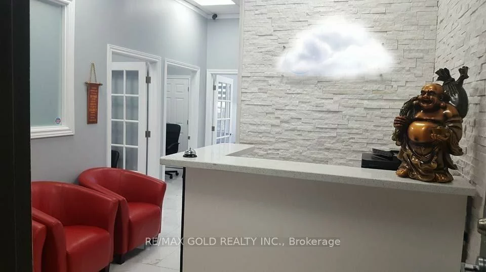 20, Maritime Ontario, Airport Road/ Highway 7 Business Centre, Brampton