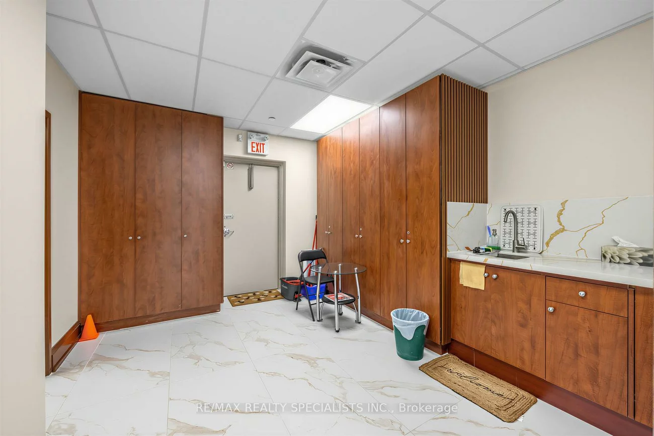 7920, Hurontario, Fletcher's Creek South, Brampton