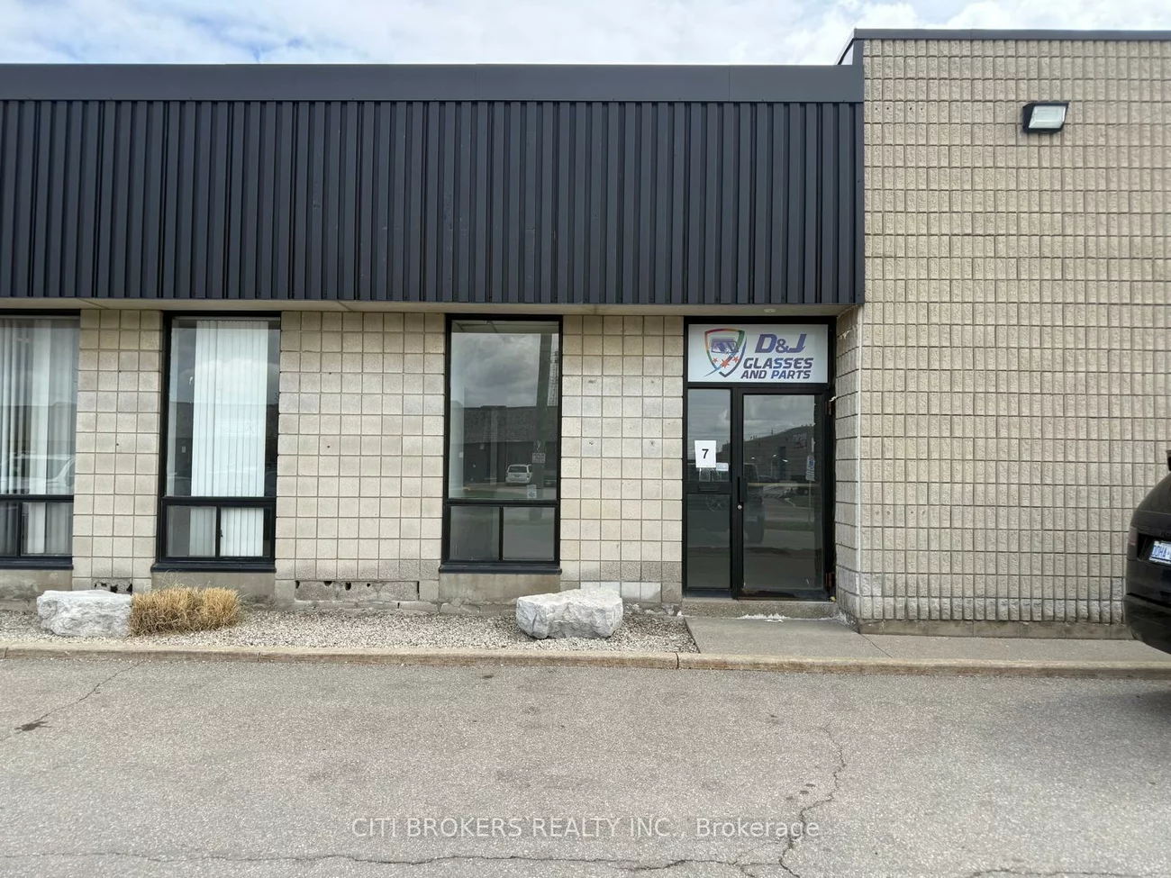 80, Hale, Brampton East Industrial, Brampton