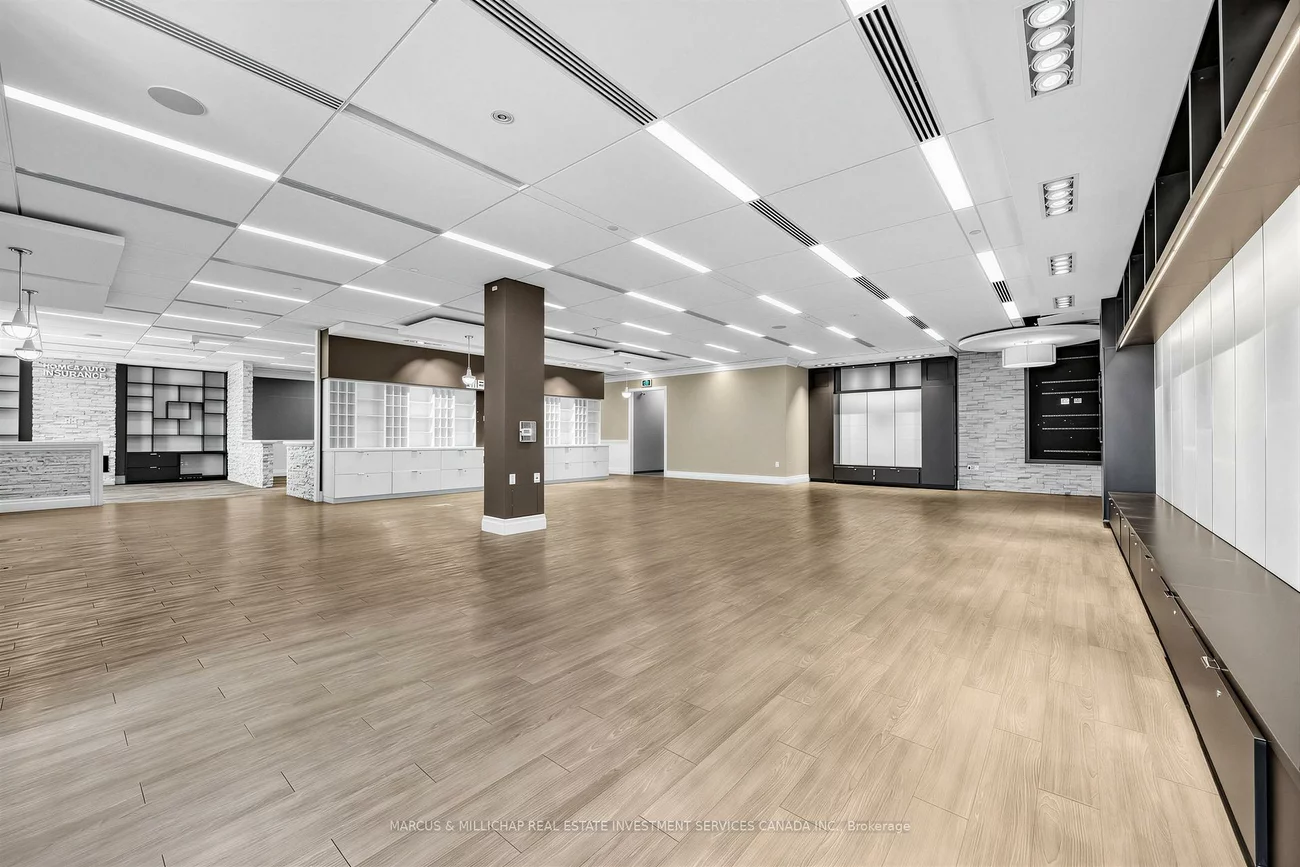 215, Delta park, Airport Road/ Highway 7 Business Centre, Brampton