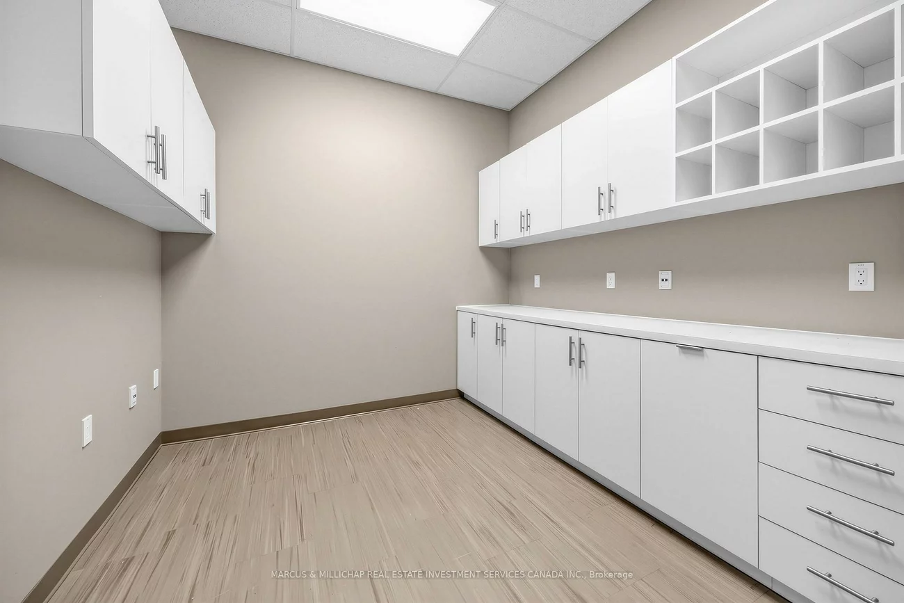 215, Delta park, Airport Road/ Highway 7 Business Centre, Brampton