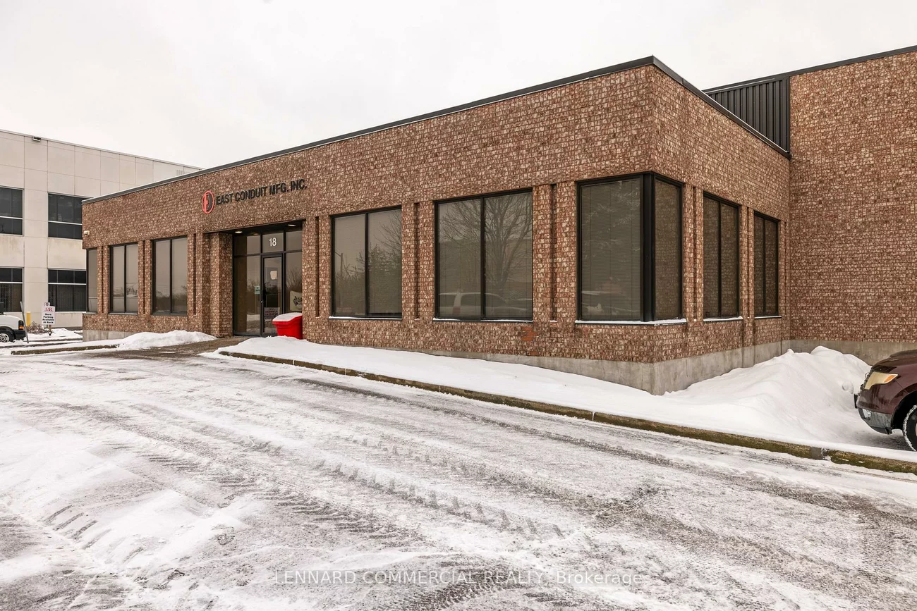 18, Hedgedale, Steeles Industrial, Brampton