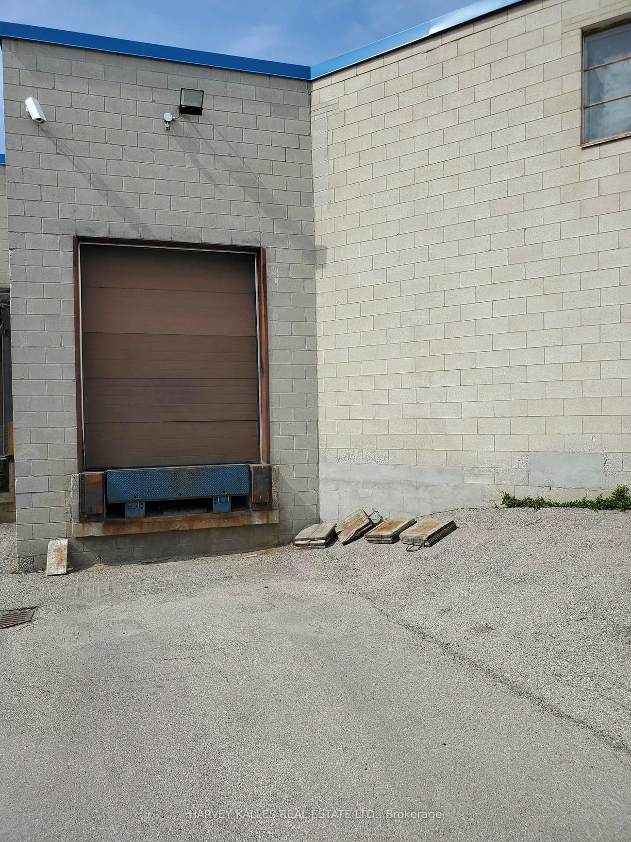 27, Selby, Brampton East Industrial, Brampton