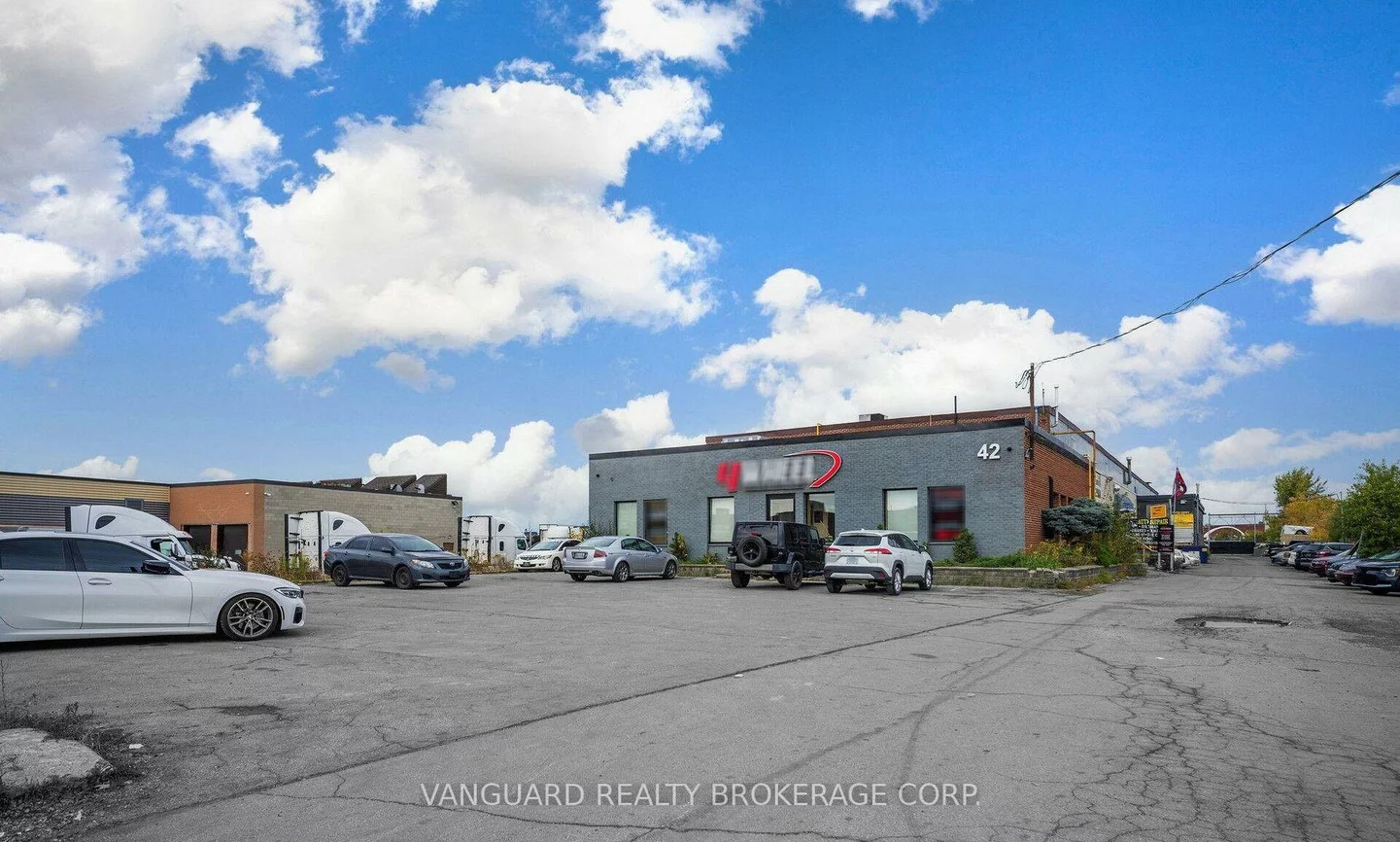 42, Stafford, Brampton East Industrial, Brampton