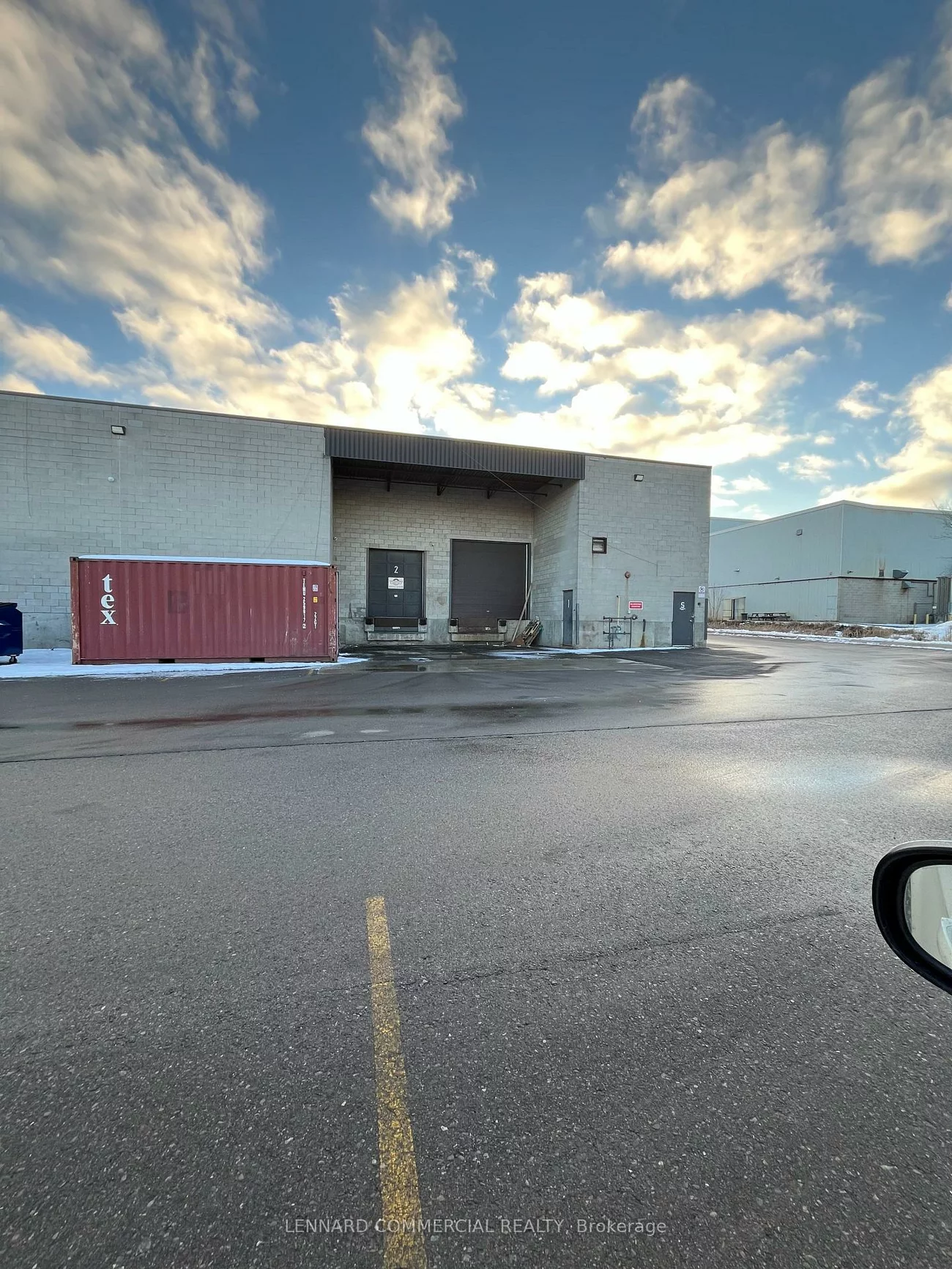 2084, Steeles, Bram West, Brampton