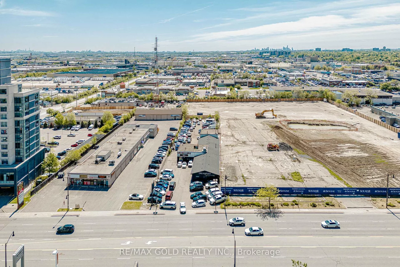243, Queen, Queen Street Corridor, Brampton