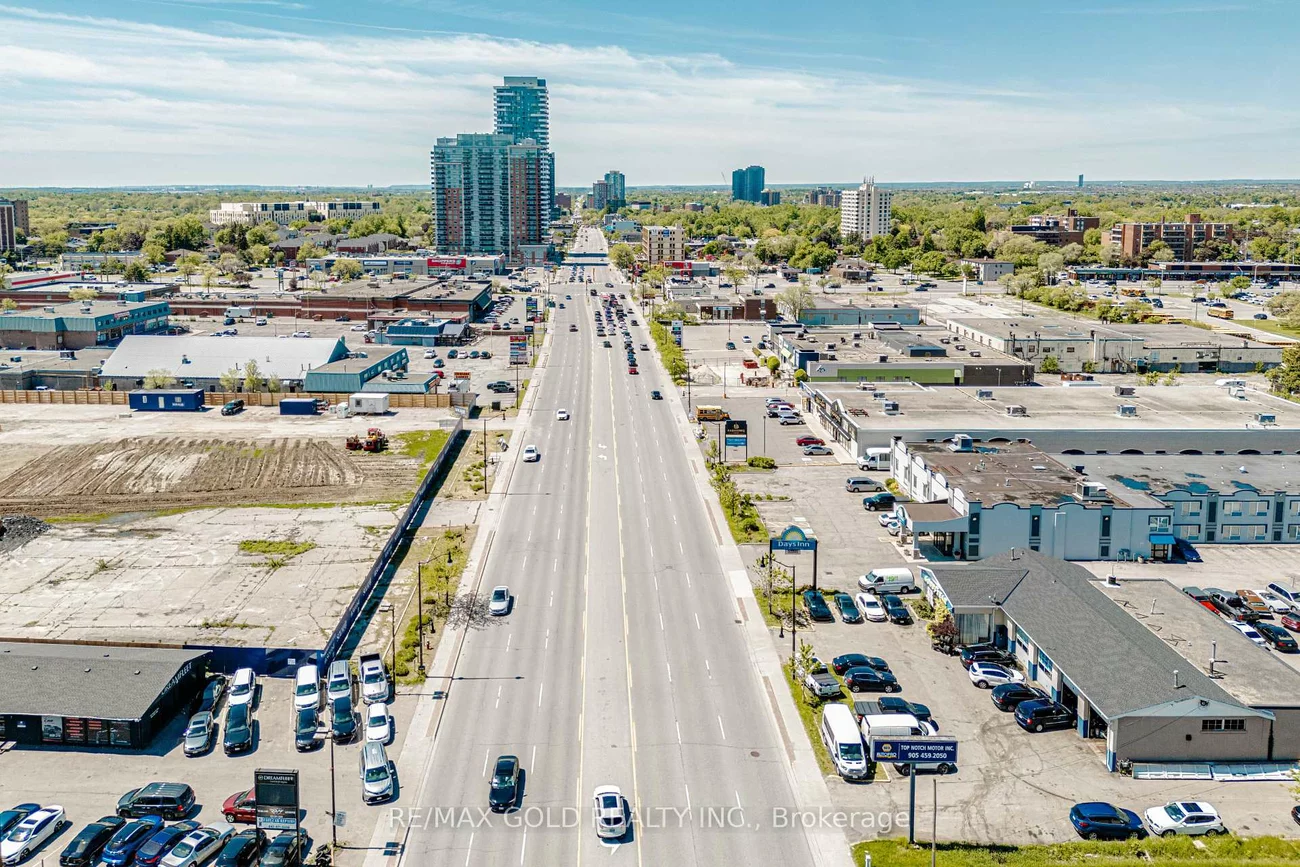 243, Queen, Queen Street Corridor, Brampton