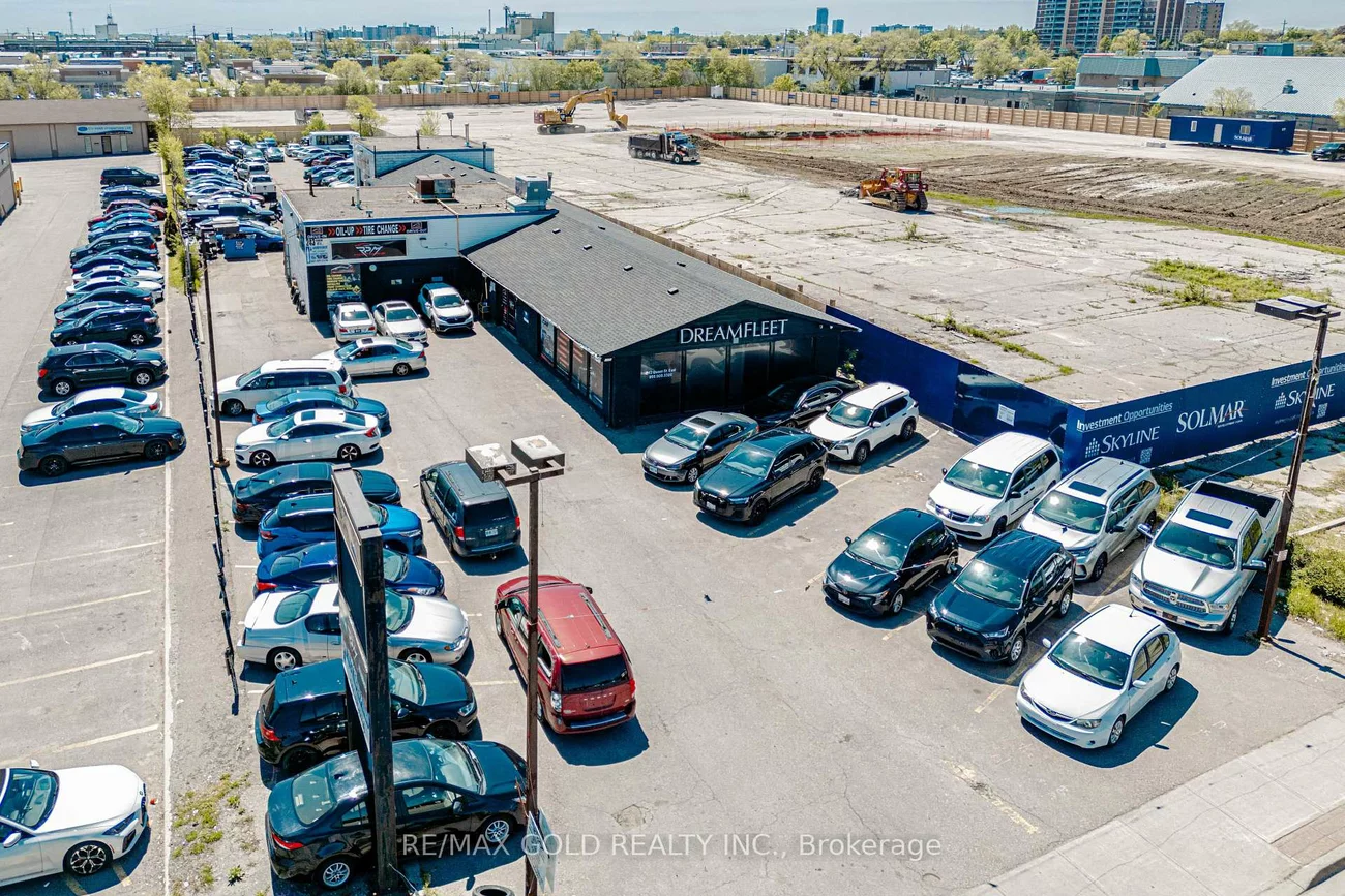 243, Queen, Queen Street Corridor, Brampton