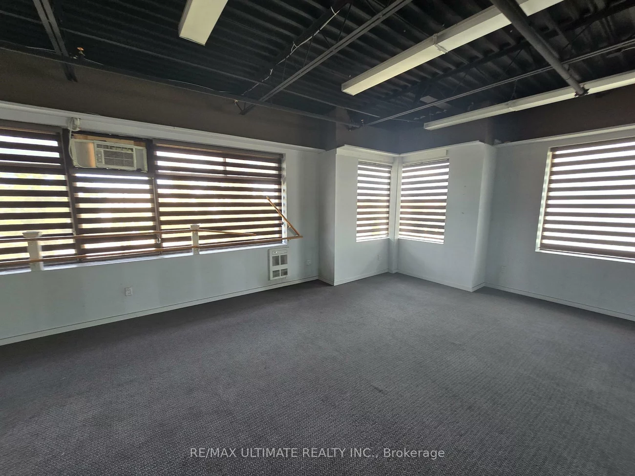 386, Deerhurst, Gore Industrial South, Brampton