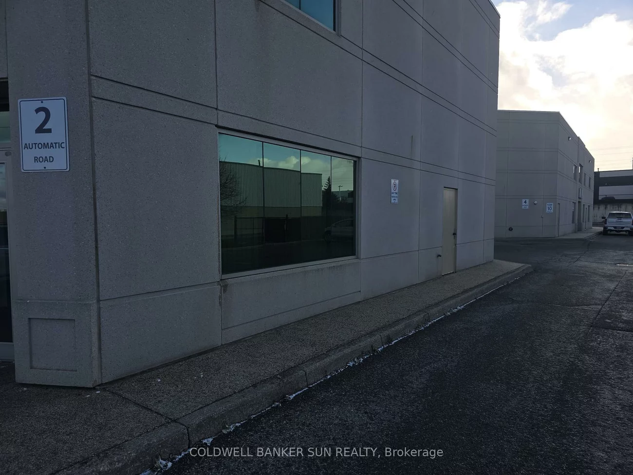 2, Automatic, Gore Industrial North, Brampton